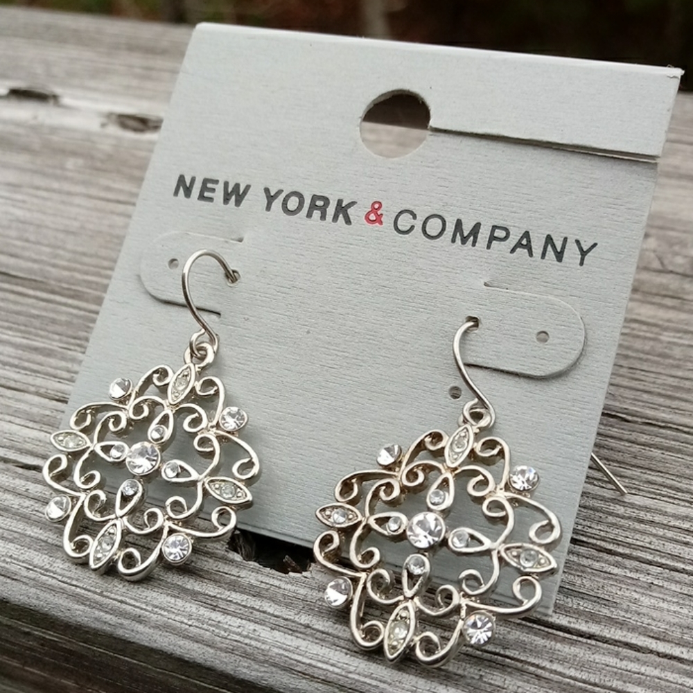 💥 CLOSET CLOSING SALE 💥 NY & Company Earrings-NO COUNTER OFFERS!! - Picture 3 of 6